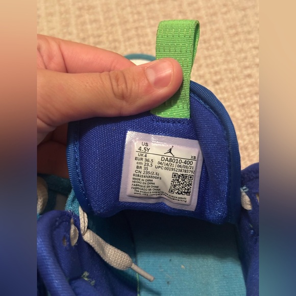 Nike Air Jordan 1 Mid SE Sprite Dark Powder Blue Green Strike Racer Blue Sz 4.5Y - Picture 9 of 9